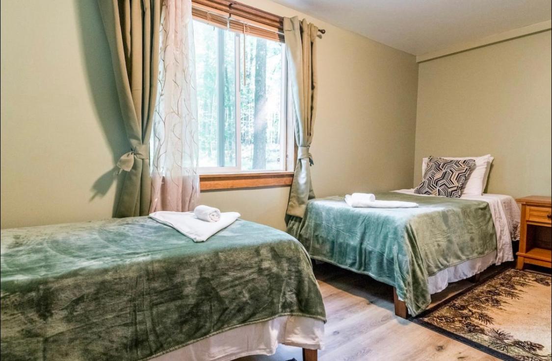 The Nook - With Hot Tub At Shawnee And Camelback Mtn Holiday home East Stroudsburg