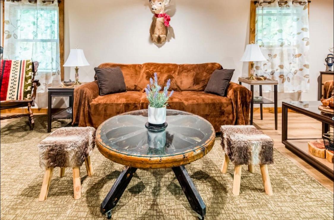 Holiday home The Nook - With Hot Tub At Shawnee And Camelback Mtn East Stroudsburg